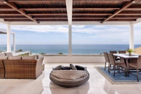 Modern Boutique Condo, Ocean Views, Great Location